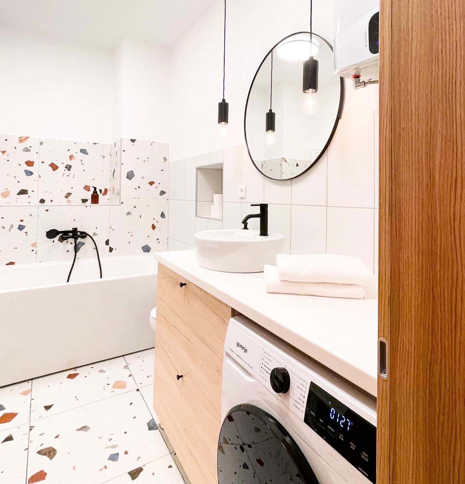 Aumetz Square Apartment Idrija Zewnętrze zdjęcie